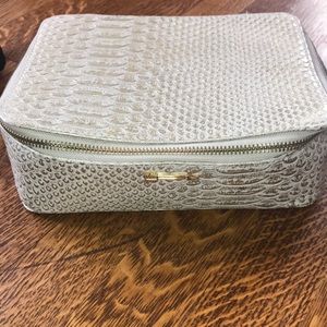 Stella & Dot Jewelry case